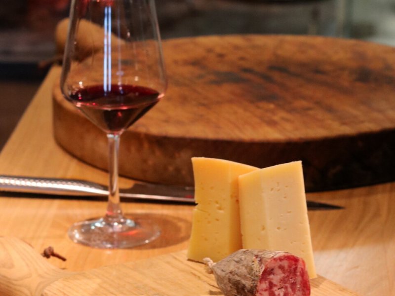 formaggio e vino Sauris